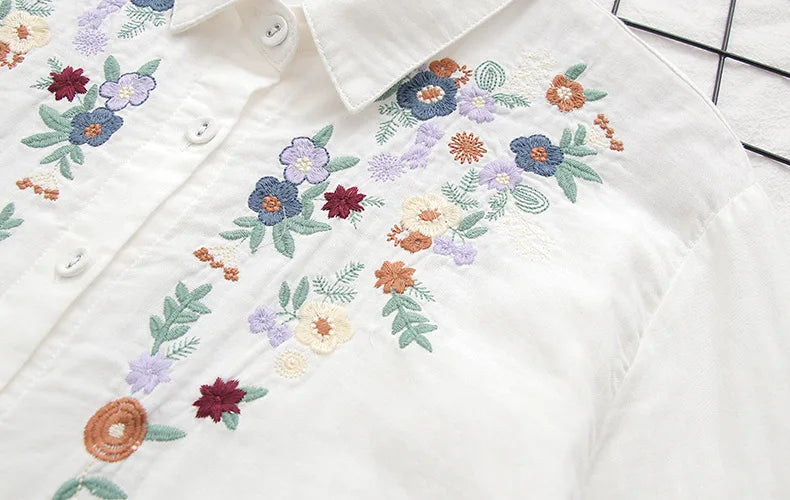 Lirio Women’s Shirt